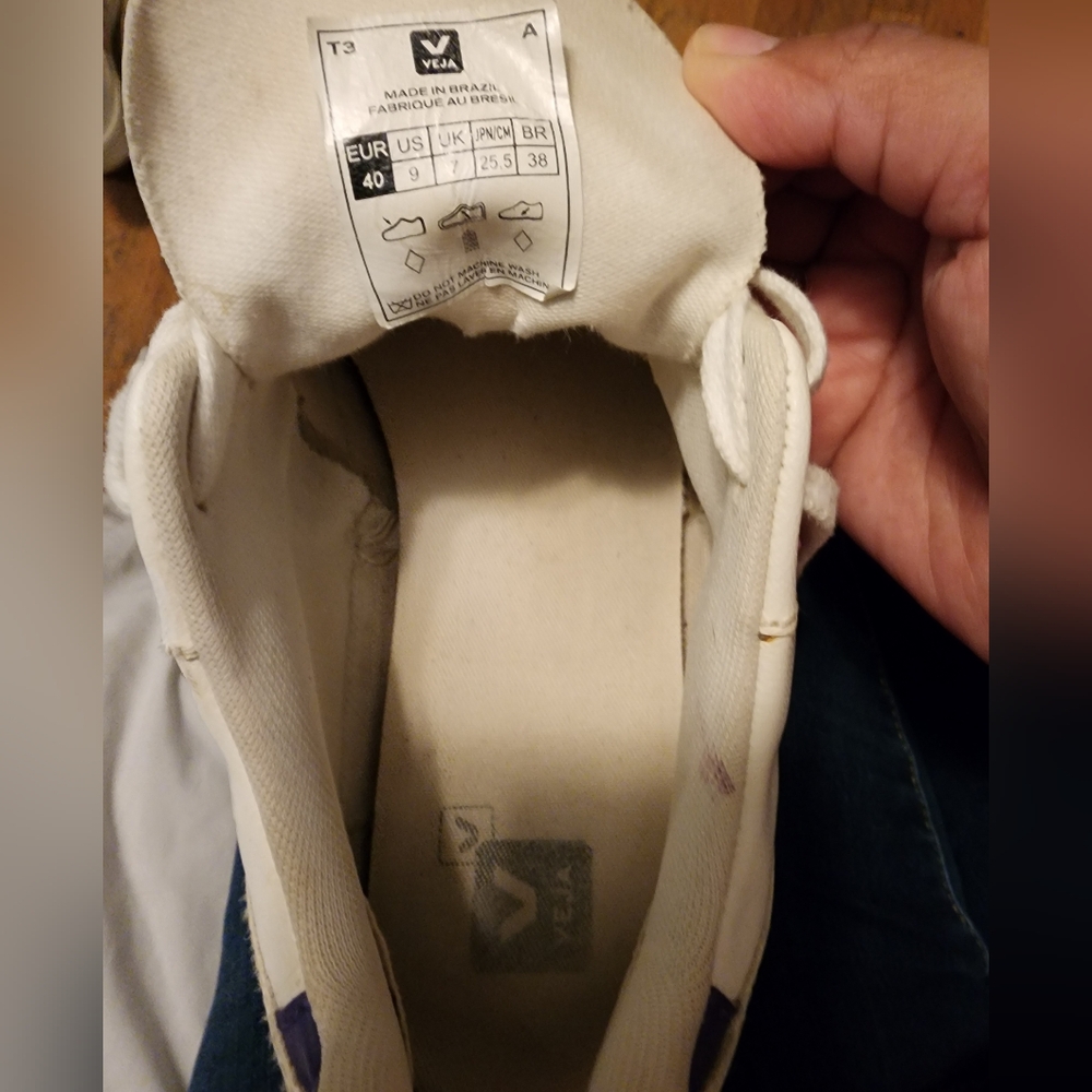 sneakers - Picture 5 of 8